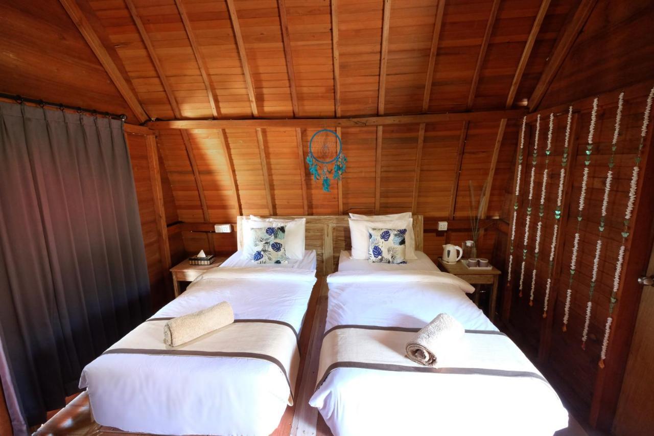 Adara Beach Huts Batununggul المظهر الخارجي الصورة